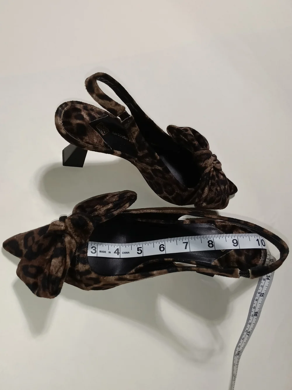 Antonio Melani Lenore Leopard Print Velvet Bow Slingback Pumps Size 7.5